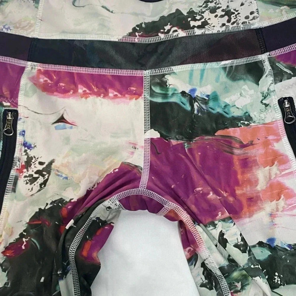 Lululemon Run: Inspire Crop II *All Full-On LuxtremePigment Wave Multi /Black 6 - Picture 10 of 11